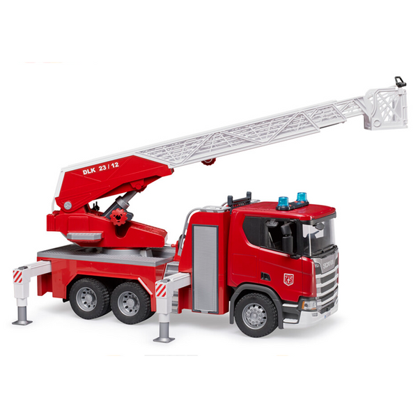 Bruder Scania Super 560R Feuerwehr mit Drehleiter, Wasserpumpe und Light & Sound Modul