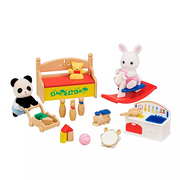 01_Sylvanian Families snekanin og baby panda med legetøj.png