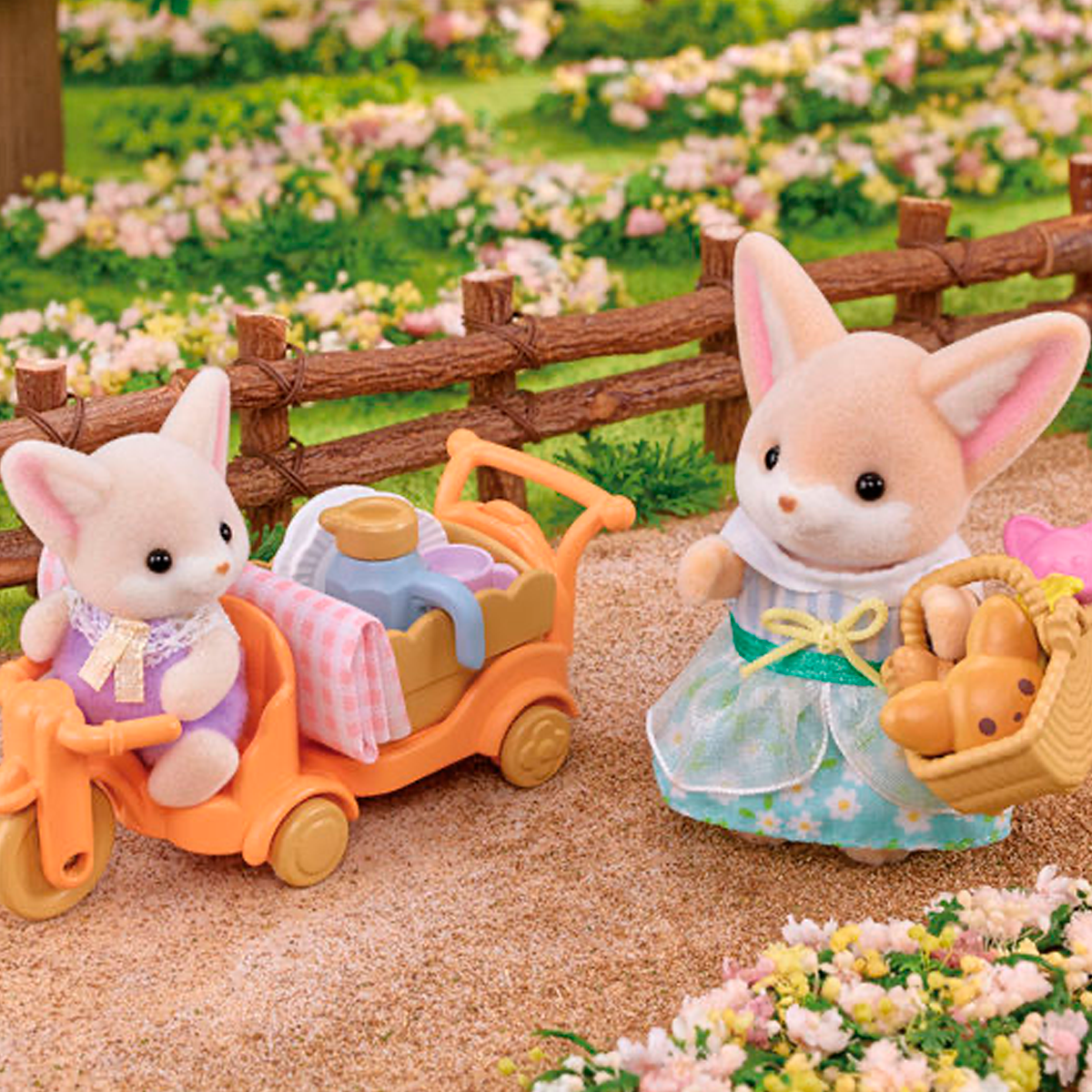 02_05698_Sylvanian-Families-Solskins-picnic-saet-Soester-og-baby-raev-2.png