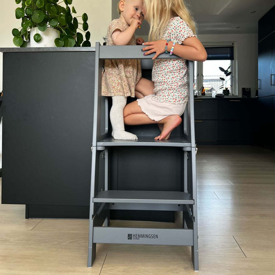 02_Hemmingsen Kids Maya læringstårn pro, grå 1.jpg