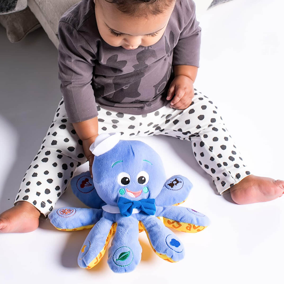 02_be-30933-baby-einstein-octoplush-blaeksprutte-05.jpg