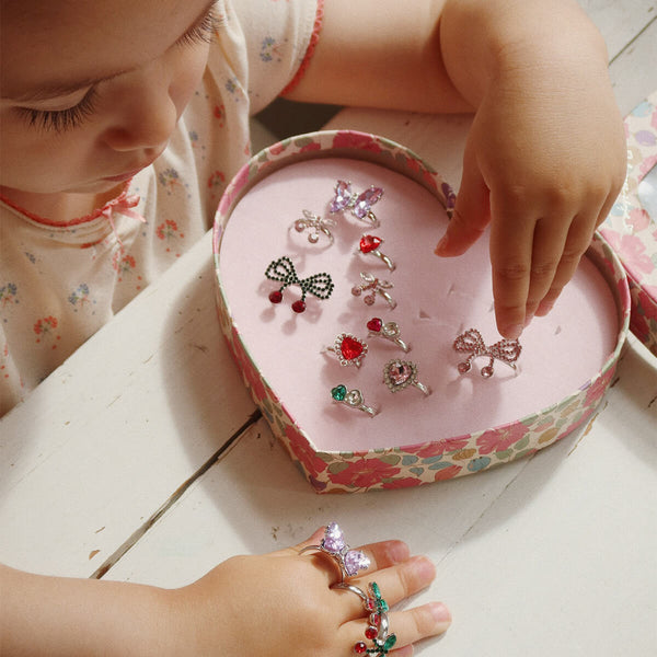 Konges Sløjd Dreamy Herzbox mit Ringen, 14 Stück